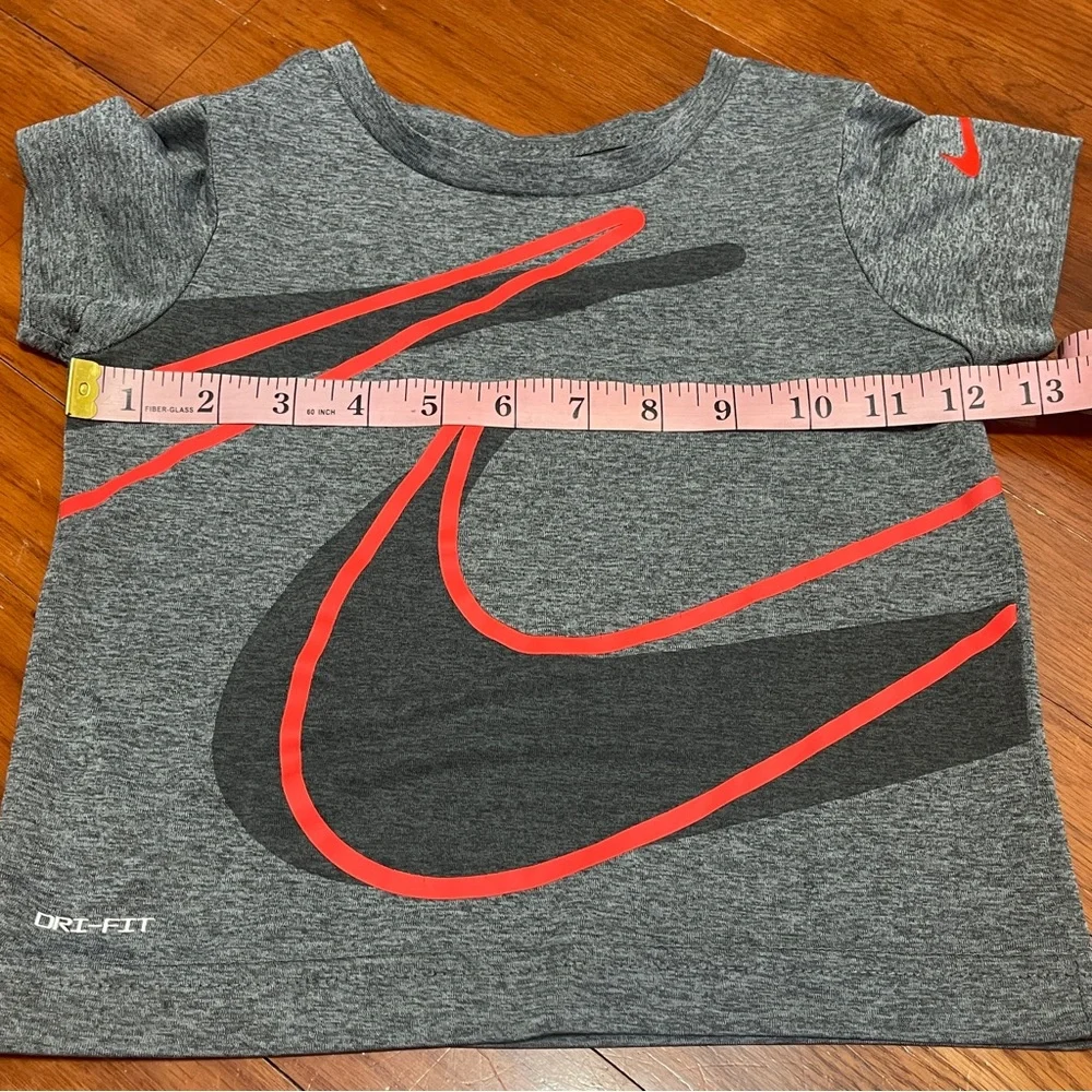 Nike Dri-FIT Toddler 3T 2-Piece Set Shirt & Athletic Shorts Gray Black Summer - Picture 4 of 10